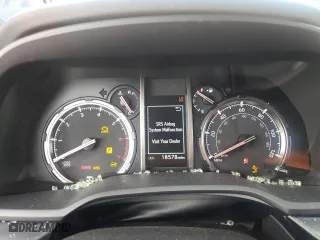 2024 Toyota 4Runner TRD Off Road with VIN JTERU5JR6R6221498, listed as a Copart auction lot 44456845 with 18,578 mi miles and Salvage Title. Bid and sale history available at carsss.com. Image 9.
