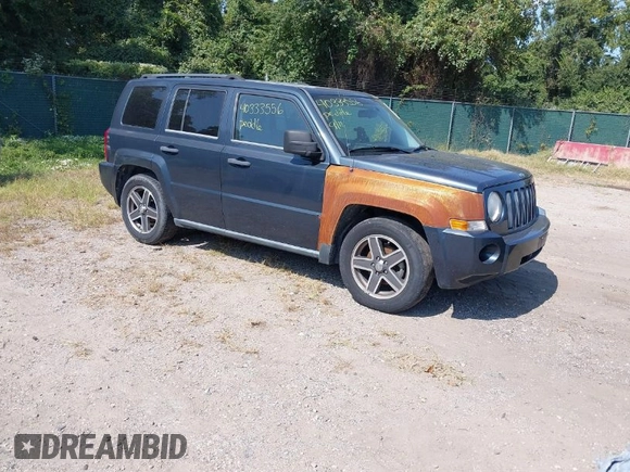 2008 Jeep Patriot Sport with VIN 1J8FF28W68D710532, listed as a IAAI auction lot 40333556 with 93,728 mi miles and . Bid and sale history available at carsss.com. Image 1.