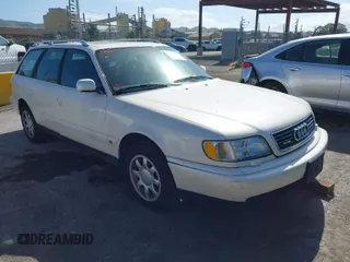 1996 Audi A6 z VIN WAUJA84A1TN104505, wystawiony jako IAAI lot #42039674 z przebiegiem 171 088 mil mil oraz . Historia ofert i sprzedaży dostępna na DreamBid. Obrazek 1.