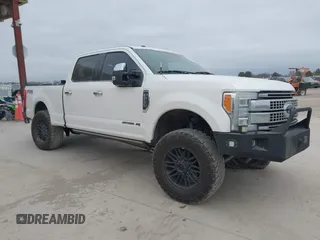 2017 Ford F-250 Lariat z VIN 1FT7W2BTXHEB52267, wystawiony jako IAAI lot #41359500 z przebiegiem 187 467 mil mil oraz . Historia ofert i sprzedaży dostępna na DreamBid. Obrazek 1.