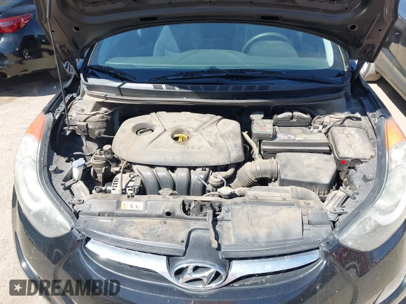 2013 Hyundai Elantra GLS z VIN 5NPDH4AE4DH440405, wystawiony jako IAAI lot #41901236 z przebiegiem 122 375 mil mil oraz . Historia ofert i sprzedaży dostępna na DreamBid. Obrazek 10.