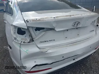 2015 Hyundai Sonata Limited z VIN 5NPE34AF0FH017562, wystawiony jako IAAI lot #42228546 z przebiegiem 108 494 mil mil oraz . Historia ofert i sprzedaży dostępna na DreamBid. Obrazek 6.