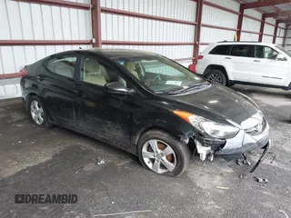 2012 Hyundai Elantra Limited с VIN KMHDH4AE8CU183216, выставлен на аукционе IAAI как лот 42451802 с пробегом 136 172 миль миль и . История ставок и продаж доступна на DreamBid. Изображение 1.