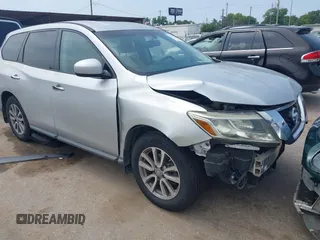 2014 Nissan Pathfinder Platinum z VIN 5N1AR2MN7EC728444, wystawiony jako IAAI lot #42322465 z przebiegiem 110 167 mil mil oraz . Historia ofert i sprzedaży dostępna na DreamBid. Obrazek 1.
