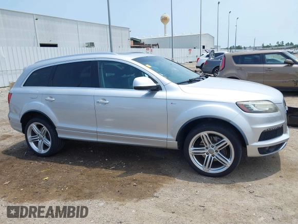 2010 Audi Q7 with VIN WA1DVAFEXAD003424, listed as a IAAI auction lot 42282789 with 131,459 mi miles and . Bid and sale history available at DreamBid. Image 13.