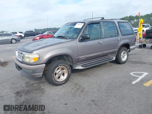 1995 Ford Explorer Eddie Bauer with VIN 1FMDU32X8SUA90054, listed as a IAAI auction lot 42858544 with 248,763 mi miles and . Bid and sale history available at DreamBid. Image 2.