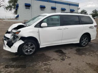 2019 Toyota Sienna SE с VIN 5TDEZ3DC8KS215899, выставлен на аукционе Copart как лот 69096904 с пробегом 34 404 миль миль и Списание • Salvage title. История ставок и продаж доступна на DreamBid. Изображение 1.