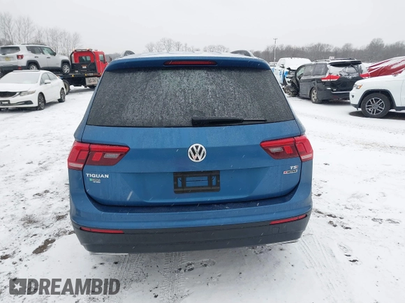 2018 Volkswagen Tiguan S z VIN 3VV0B7AX8JM081263, wystawiony jako IAAI lot #41245308 z przebiegiem 58 778 mil mil oraz . Historia ofert i sprzedaży dostępna na DreamBid. Obrazek 16.