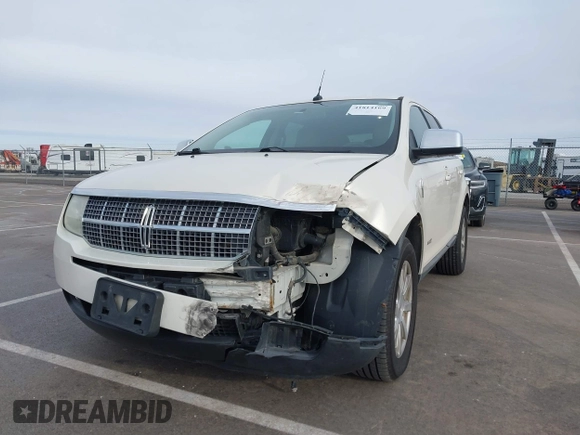 2008 Lincoln MKX with VIN 2LMDU68C48BJ09112, listed as a IAAI auction lot 41814169 with 189,005 mi miles. Bid and sale history available at carsss.com. Image 6.