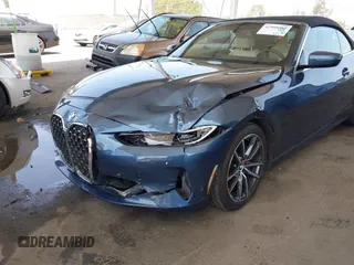 2024 BMW 4 Series 430i с VIN WBA23AT05RCP03975, выставлен на аукционе IAAI как лот 42488080 с пробегом 18 587 миль миль и . История ставок и продаж доступна на DreamBid. Изображение 6.