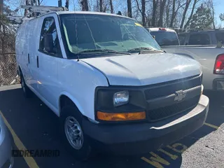 2017 Chevrolet Express Cargo Van with VIN 1GCWGAFF5H1284562, listed as a IAAI auction lot 42025450 with 211,575 mi miles. Bid and sale history available at carsss.com. Image 1.