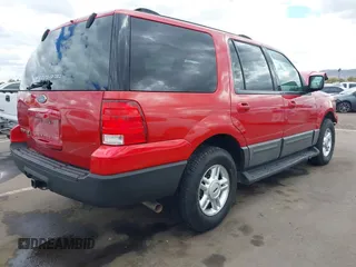 2003 Ford Expedition Special Service with VIN 1FMPU15L13LC23836, listed as a IAAI auction lot 41773865 with 129,696 mi miles. Bid and sale history available at carsss.com. Image 4.