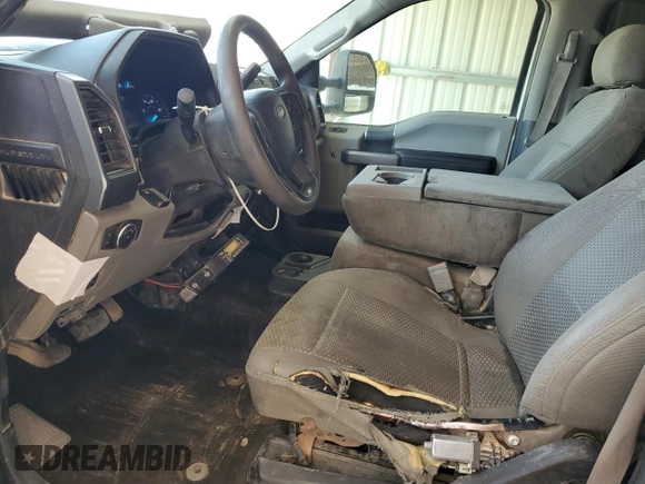2019 Ford F-250 XL with VIN 1FT7W2B67KEE56965, listed as a Copart auction lot 55602715 with 189,947 mi miles and Clean title. Bid and sale history available at DreamBid. Image 7.