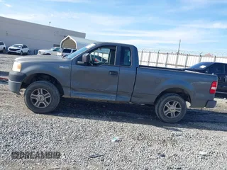 2007 Ford F-150 XL with VIN 1FTRF12267NA13813, listed as a IAAI auction lot 41453470 with 194,286 mi miles. Bid and sale history available at carsss.com. Image 14.