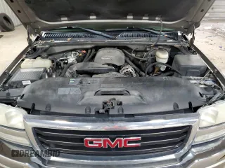 2003 GMC Sierra 1500 SLT z VIN 2GTEK19T731294136, wystawiony jako Copart lot #52197285 z przebiegiem 131 232 mil mil oraz Nie do naprawy • Non repairable. Historia ofert i sprzedaży dostępna na DreamBid. Obrazek 11.