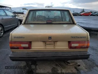1991 Volvo 740 with VIN YV1FA8746M2513630, listed as a Copart auction lot 44464865 with 221,431 mi miles and Salvage Title. Bid and sale history available at carsss.com. Image 6.