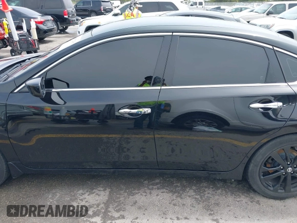 2017 Nissan Altima SV z VIN 1N4AL3AP4HC215163, wystawiony jako IAAI lot #41972238 z przebiegiem 147 627 mil mil oraz . Historia ofert i sprzedaży dostępna na DreamBid. Obrazek 14.