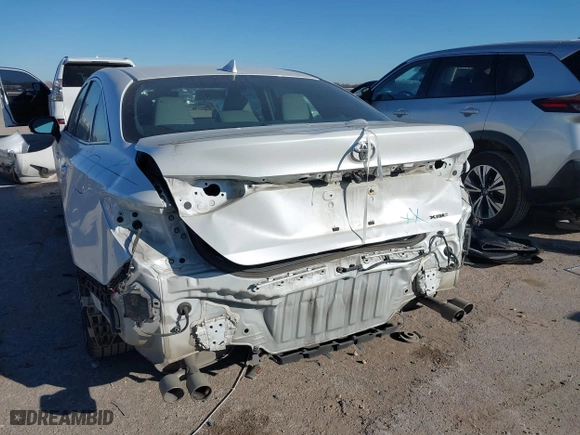 2019 Toyota Avalon XLE with VIN 4T1BZ1FB2KU008198, listed as a IAAI auction lot 41144894 with 90,477 mi miles. Bid and sale history available at carsss.com. Image 6.