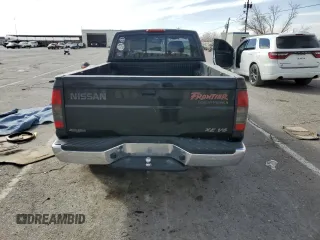 2000 Nissan Frontier XE z VIN 1N6ED26T5YC313494, wystawiony jako Copart lot #46549935 z przebiegiem 271 425 mil mil oraz Szkoda całkowita • Salvage title. Historia ofert i sprzedaży dostępna na DreamBid. Obrazek 6.