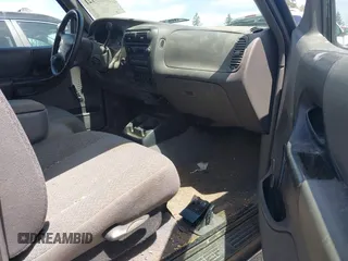 1999 Ford Ranger XL с VIN 1FTYR14V6XPB88822, выставлен на аукционе IAAI как лот 42489121 с пробегом 154 092 миль миль и . История ставок и продаж доступна на DreamBid. Изображение 5.