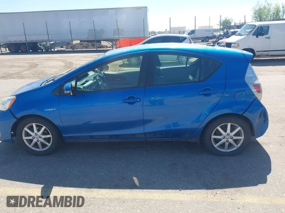 2013 Toyota Prius One with VIN JTDKDTB38D1544445, listed as a IAAI auction lot 42158624 with 249,997 mi miles. Bid and sale history available at carsss.com. Image 14.