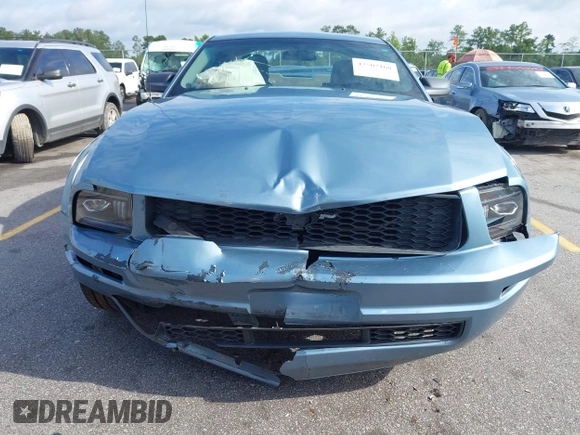 2007 Ford Mustang Deluxe with VIN 1ZVFT80N675294588, listed as a IAAI auction lot 42502168 with 121,562 mi miles and . Bid and sale history available at DreamBid. Image 6.