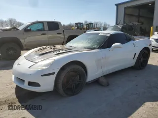 2012 Chevrolet Corvette z VIN 1G1YB2DW6C5106153, wystawiony jako Copart lot #48780085 z przebiegiem Nie podano mil oraz Szkoda całkowita • Salvage title. Historia ofert i sprzedaży dostępna na DreamBid. Obrazek 1.
