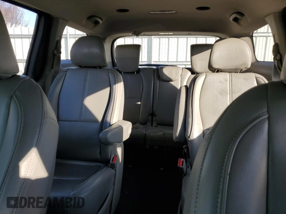 2018 Kia Sedona L with VIN KNDMA5C14J6400724, listed as a Copart auction lot 85656474 with 162,122 mi miles and Clean Title. Bid and sale history available at carsss.com. Image 10.