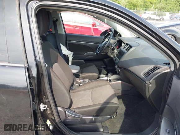 2019 Mitsubishi Outlander SE with VIN JA4AP4AU5KU020436, listed as a IAAI auction lot 42687315 with 94,533 mi miles and . Bid and sale history available at DreamBid. Image 5.