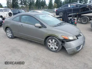 2008 Honda Civic Cpe LX with VIN 2HGFG12608H572210, listed as a IAAI auction lot 42004864 with 95,292 mi miles. Bid and sale history available at carsss.com. Image 1.