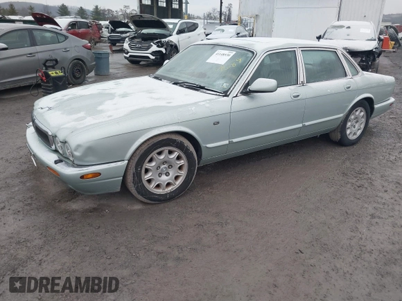 1998 Jaguar XJ with VIN SAJHN1242WC819689, listed as a IAAI auction lot 41148530 with 60,143 mi miles and . Bid and sale history available at DreamBid. Image 17.