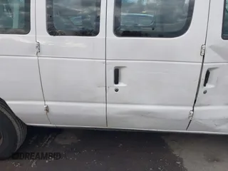 2010 Ford Econoline Passenger XL с VIN 1FBSS3BL6ADA81371, выставлен на аукционе IAAI как лот 41192772 с пробегом 154 886 миль миль и . История ставок и продаж доступна на DreamBid. Изображение 19.