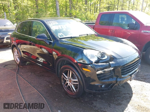 2016 Porsche Cayenne z VIN WP1AA2A23GLA04144, wystawiony jako IAAI lot #42117178 z przebiegiem 70 255 mil mil oraz . Historia ofert i sprzedaży dostępna na DreamBid. Obrazek 1.