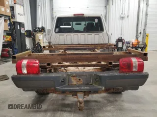 2007 Ford Ranger XLT z VIN 1FTZR45E57PA55215, wystawiony jako Copart lot #62848235 z przebiegiem 294 383 mil mil oraz Czysty tytuł • Clean title. Historia ofert i sprzedaży dostępna na DreamBid. Obrazek 6.
