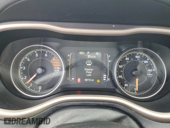 2017 Jeep Cherokee Latitude z VIN 1C4PJMCS6HW656227, wystawiony jako Copart lot #56210775 z przebiegiem 98 770 mil mil oraz Szkoda całkowita • Salvage title. Historia ofert i sprzedaży dostępna na DreamBid. Obrazek 9.