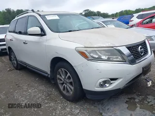 2013 Nissan Pathfinder SL z VIN 5N1AR2MN8DC631266, wystawiony jako IAAI lot #42221930 z przebiegiem 196 699 mil mil oraz . Historia ofert i sprzedaży dostępna na DreamBid. Obrazek 1.
