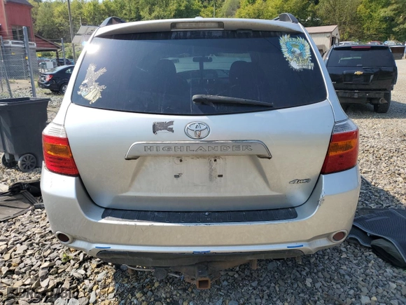 2010 Toyota Highlander with VIN 5TDBK3EH1AS032389, listed as a Copart auction lot 69940654 with 121,001 mi miles and Salvage Title. Bid and sale history available at carsss.com. Image 6.
