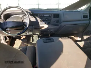 2001 Ford F-250 XL with VIN 1FTNX21L31EA53026, listed as a Copart auction lot 75316914 with 288,919 mi miles and Salvage title. Bid and sale history available at DreamBid. Image 8.