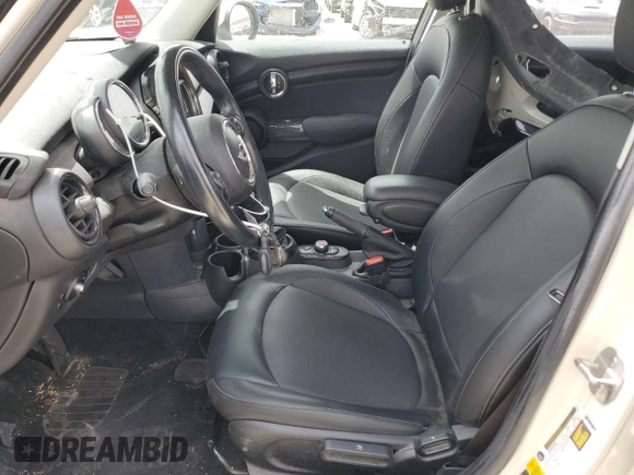 2017 MINI Hardtop 4 Door Cooper z VIN WMWXU1C53H2E17547, wystawiony jako Copart lot #56752355 z przebiegiem 51 663 mil mil oraz Szkoda całkowita • Salvage title. Historia ofert i sprzedaży dostępna na DreamBid. Obrazek 7.