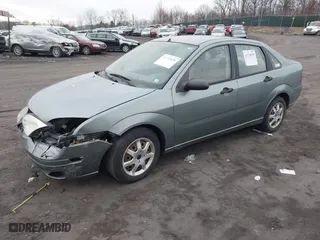 2005 Ford Focus S with VIN 1FAFP34NX5W184323, listed as a IAAI auction lot 41719650 with NaN miles. Bid and sale history available at carsss.com. Image 17.