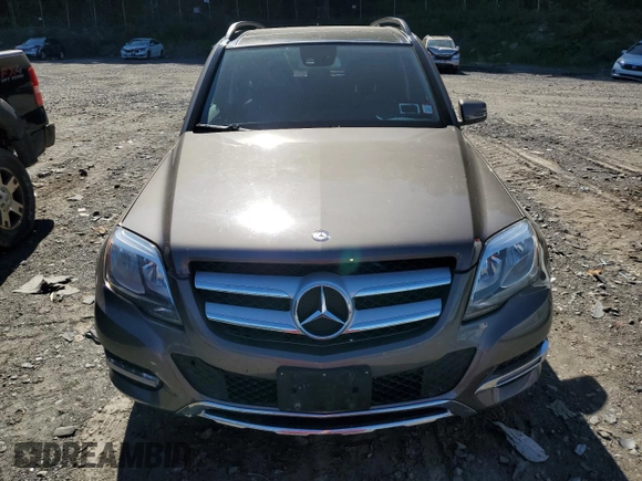 2013 Mercedes-Benz GLK 350 with VIN WDCGG8JB0DG083297, listed as a Copart auction lot 60913404 with 143,890 mi miles and Salvage Title. Bid and sale history available at DreamBid. Image 5.