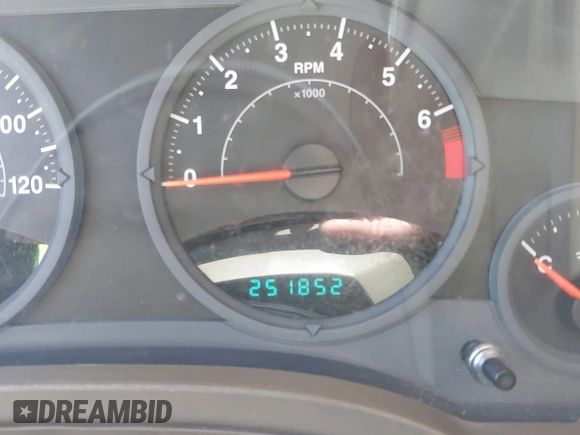 2007 Jeep Compass Sport with VIN 1J8FF47W87D241293, listed as a IAAI auction lot 41963241 with 251,852 mi miles. Bid and sale history available at carsss.com. Image 7.