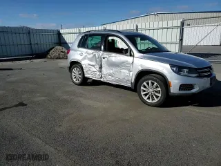 2015 Volkswagen Tiguan S with VIN WVGBV7AX8FW565743, listed as a Copart auction lot 45638295 with 116,814 mi miles and Clean Title. Bid and sale history available at carsss.com. Image 11.