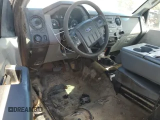 2013 Ford F-350 z VIN 1FDRF3E6XDEA42507, wystawiony jako Copart lot #47822115 z przebiegiem 319 942 mil mil oraz Szkoda całkowita • Salvage title. Historia ofert i sprzedaży dostępna na DreamBid. Obrazek 8.
