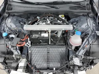 2025 Audi Q6 e-tron Premium Plus z VIN WA124BGF6SA005195, wystawiony jako Copart lot #42492975 z przebiegiem Nie podano mil oraz Szkody całkowita. Historia ofert i sprzedaży dostępna na DreamBid. Obrazek 13.