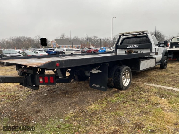 2011 Ford Super Duty F-550 DRW XL with VIN 1FDUF5GT2BEC23705, listed as a Copart auction lot 49288015 with NaN miles and Clean Title. Bid and sale history available at carsss.com. Image 4.