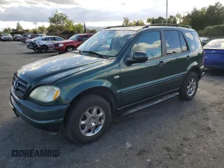 2000 Mercedes-Benz M-Class with VIN 4JGAB54E1YA194220, listed as a Copart auction lot 78433324 with 125,405 mi miles and Salvage Title. Bid and sale history available at carsss.com. Image 1.