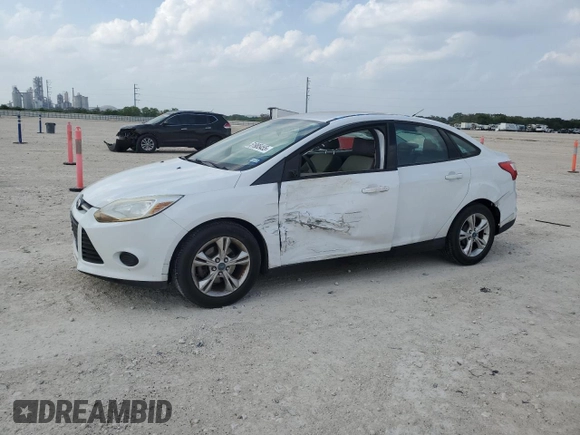 2013 Ford Focus SE z VIN 1FADP3F2XDL198801, wystawiony jako Copart lot #51985455 z przebiegiem 115 747 mil mil oraz Szkoda całkowita • Salvage title. Historia ofert i sprzedaży dostępna na DreamBid. Obrazek 1.