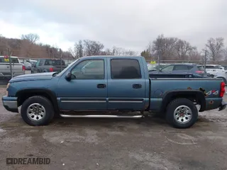 2006 Chevrolet Silverado 1500 LS with VIN 2GCEK13VX61224130, listed as a IAAI auction lot 41495787 with 250,919 mi miles. Bid and sale history available at carsss.com. Image 14.