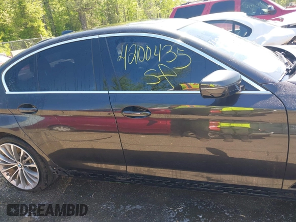 2021 BMW 5 Series 530i xDrive with VIN WBA13BJ0XMWX00677, listed as a IAAI auction lot 42100435 with 66,140 mi miles and . Bid and sale history available at DreamBid. Image 14.